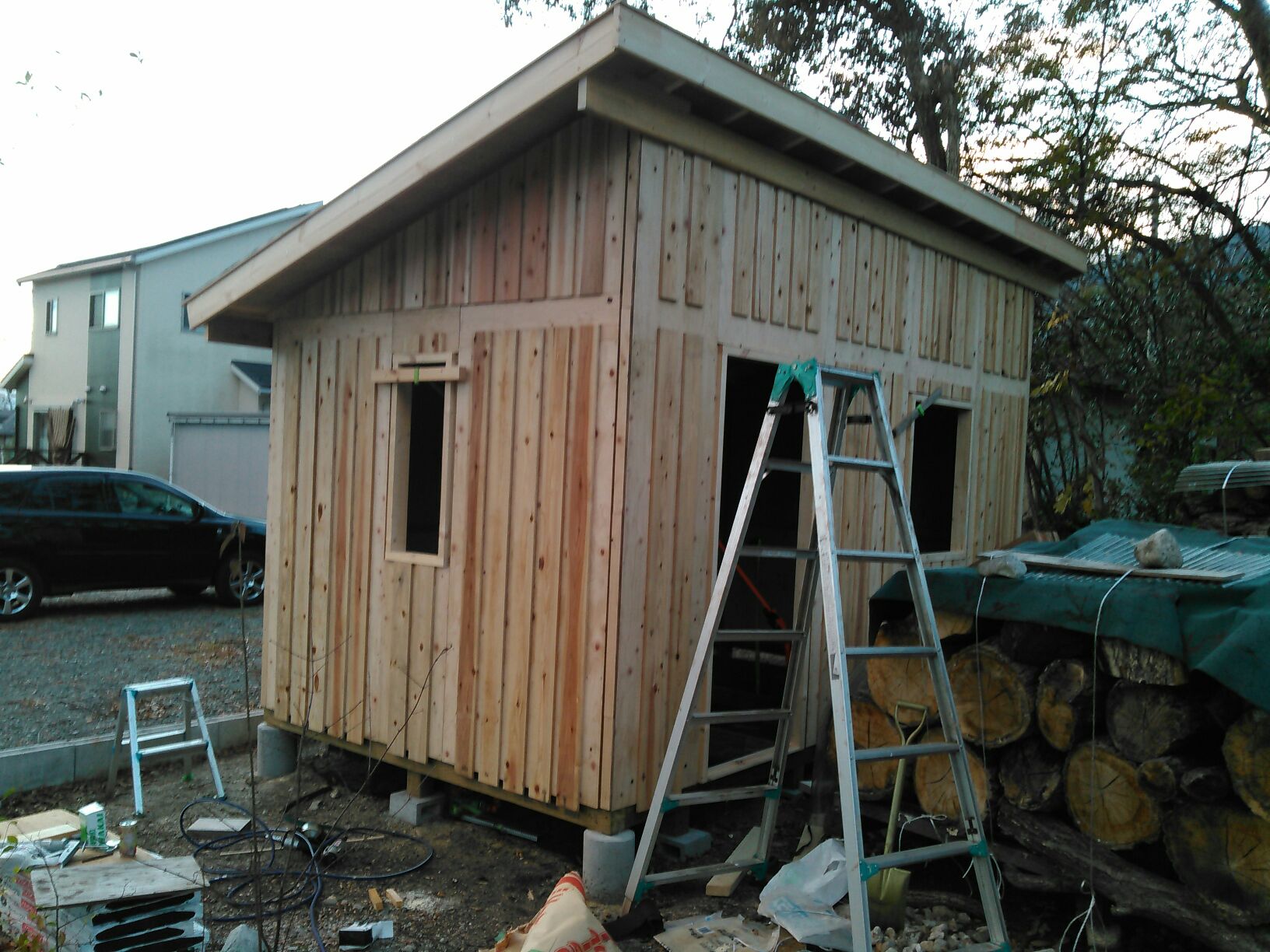 現場ブログ 片流れ屋根のタイニーハウス 小屋 作成中 有限会社アトリエエムズ